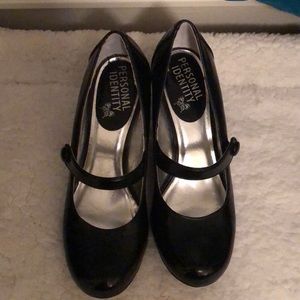 Cute Mary Jane  style 👠 shoes! Size 7m! ♥️
